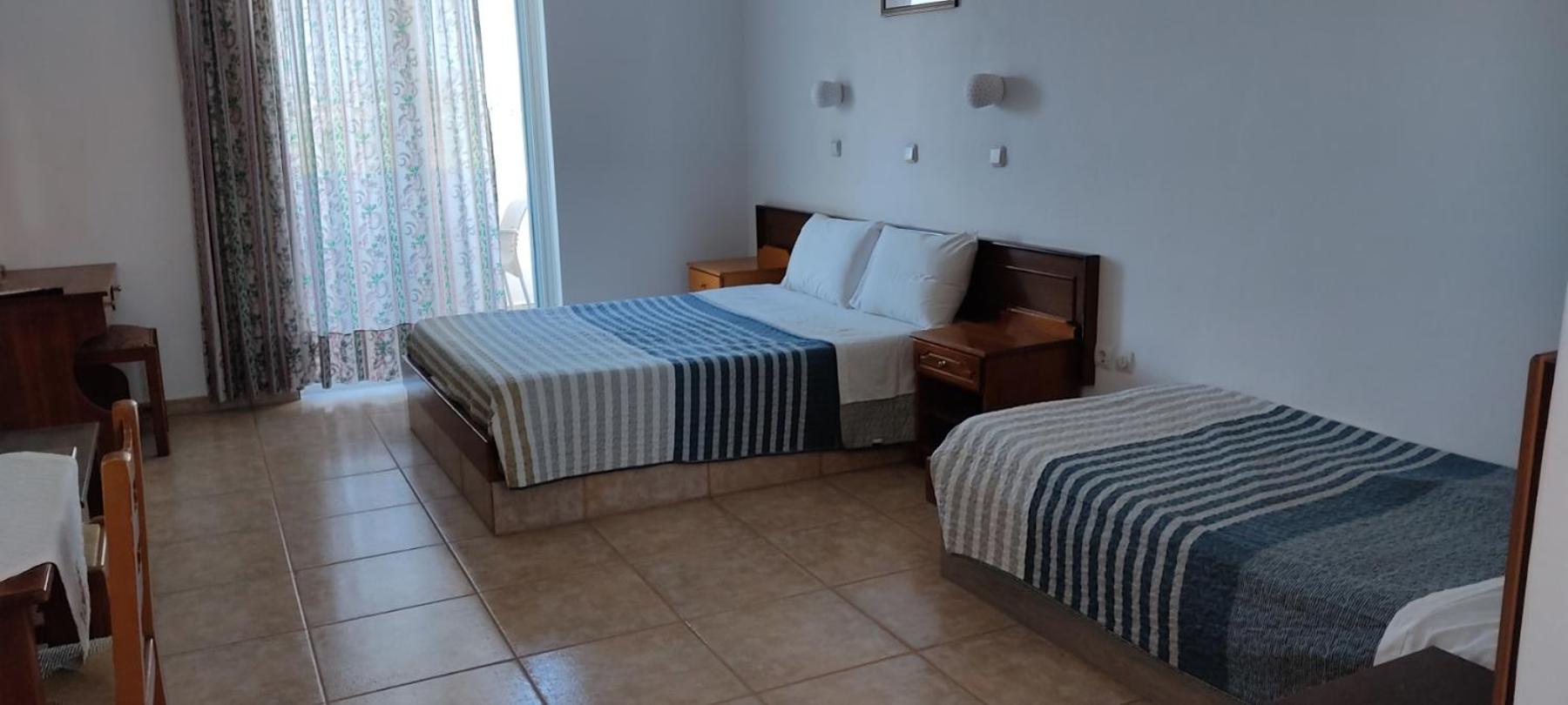 Venos Apartments Marmari  Chambre photo